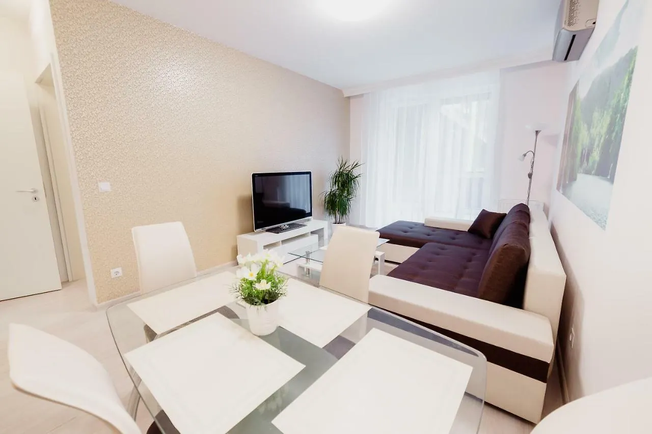 Corvin Atrium Promenade Hotel Budapest Apartment